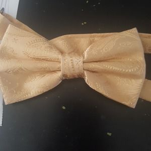 7 gold satin embossed bow ties